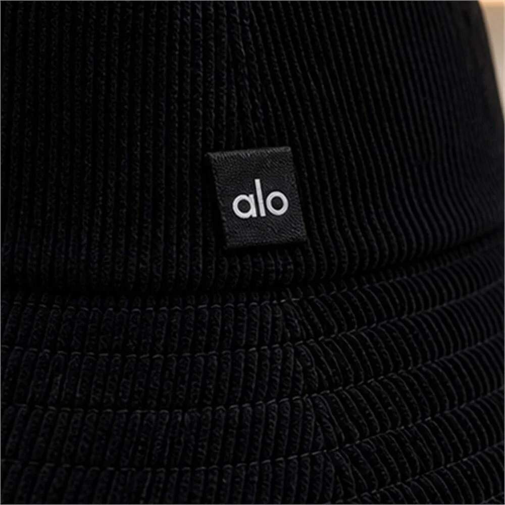 ALO Yoga Black Travel Bucket Hat Sporty
